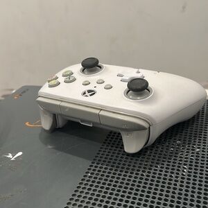 Wireless Controller - White